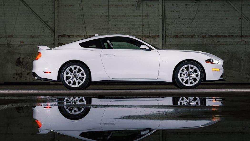 2022 Mustang Coupe Ice White Appearance Package