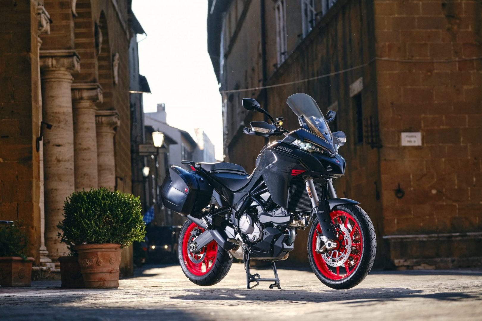 Ducati Multistrada V2