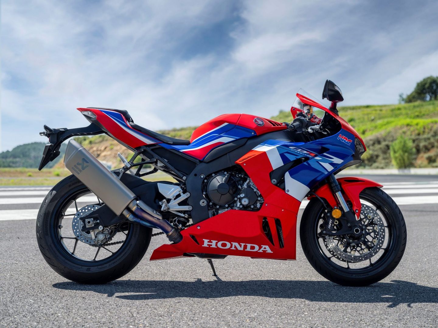 HONDA CBR1000RR-R FIREBLADE