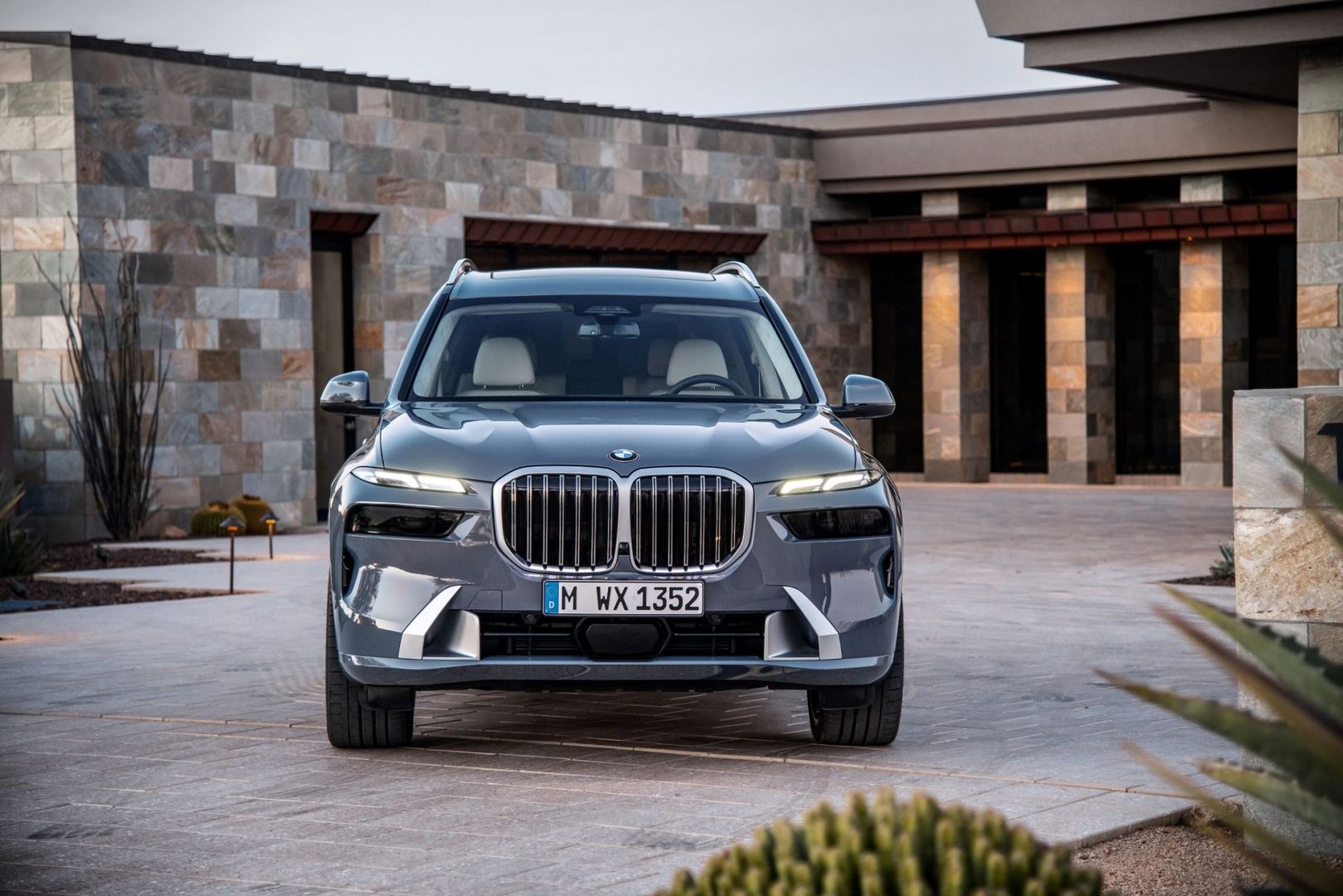 BMW X7 2023