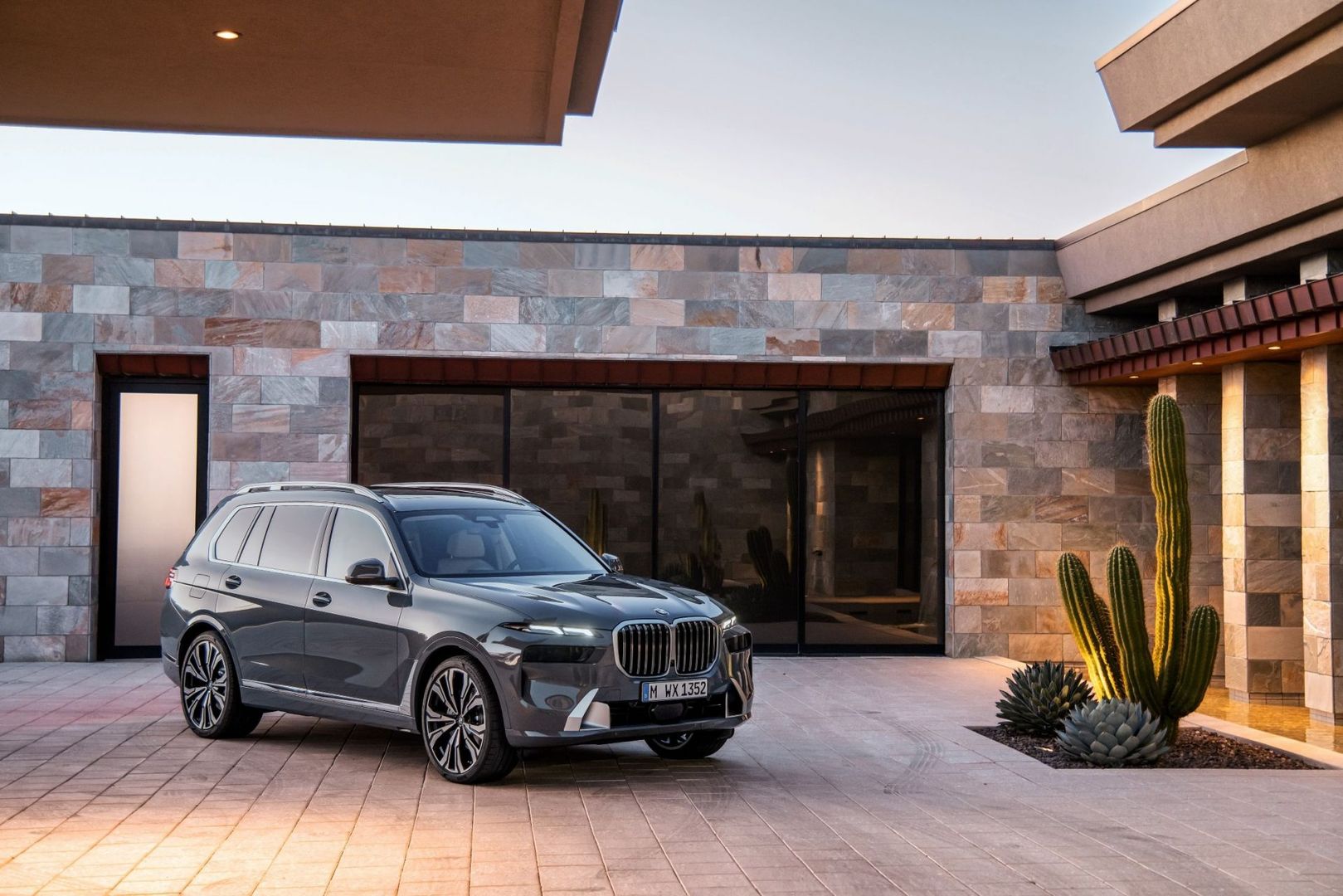 BMW X7 2023