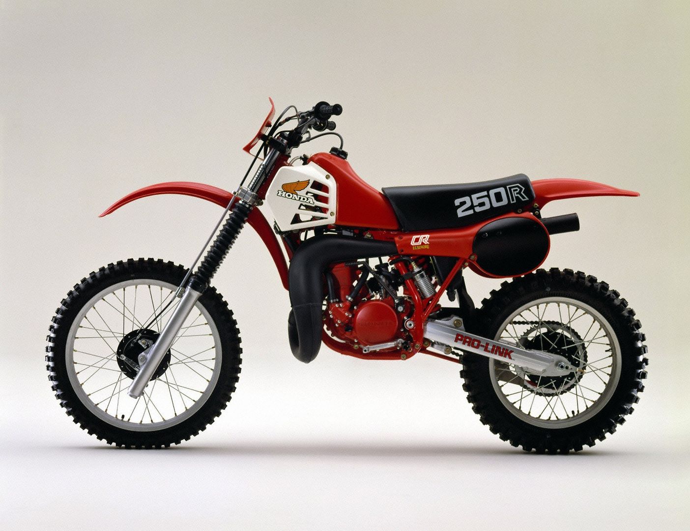 Honda celebrates 50 years of Motocross legends