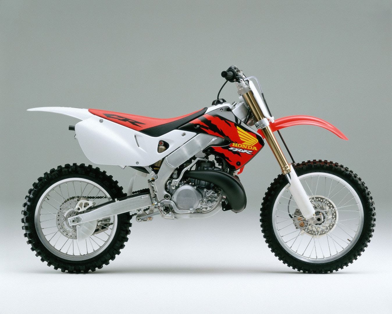 Honda celebrates 50 years of Motocross legends