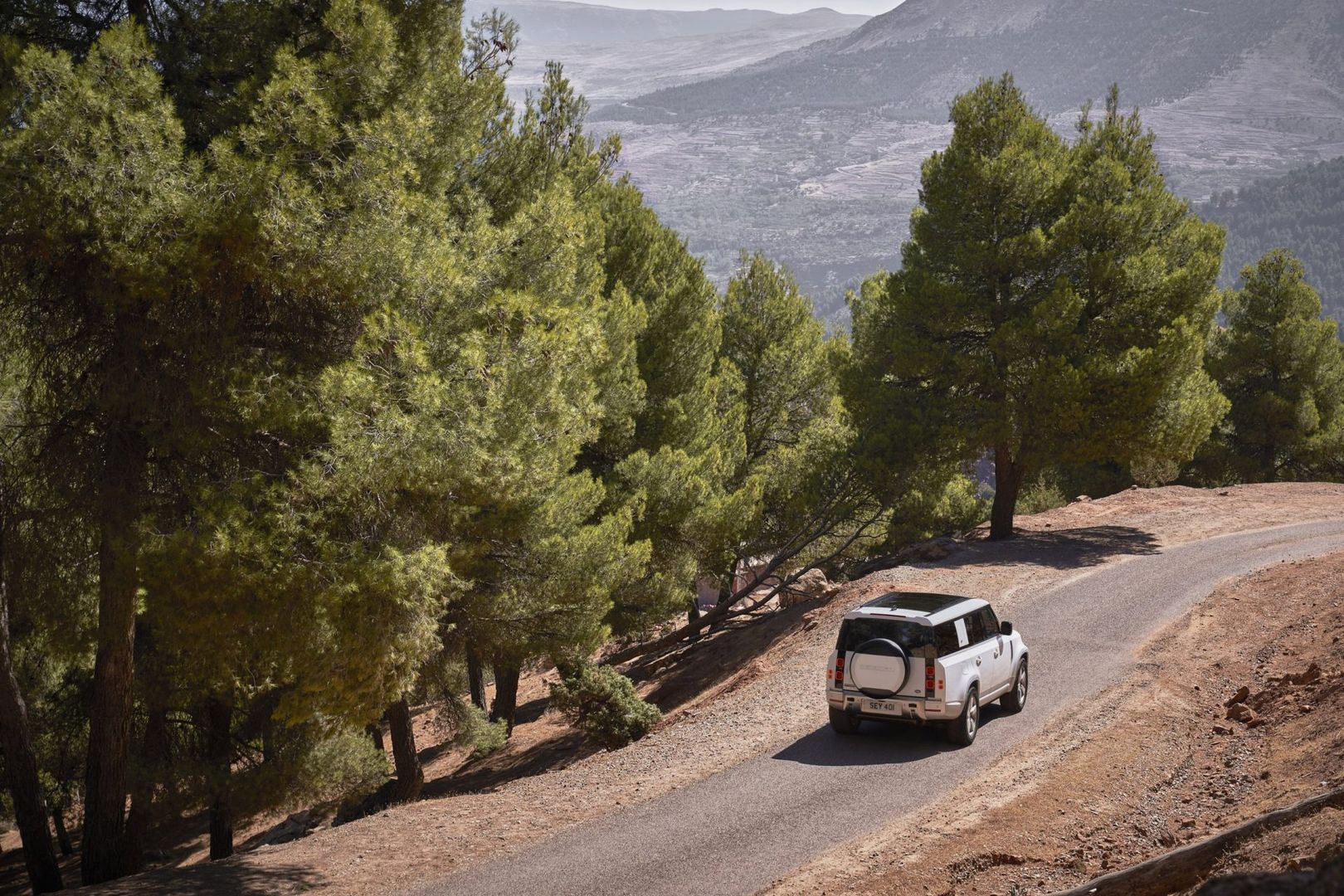 Land Rover Defender 130