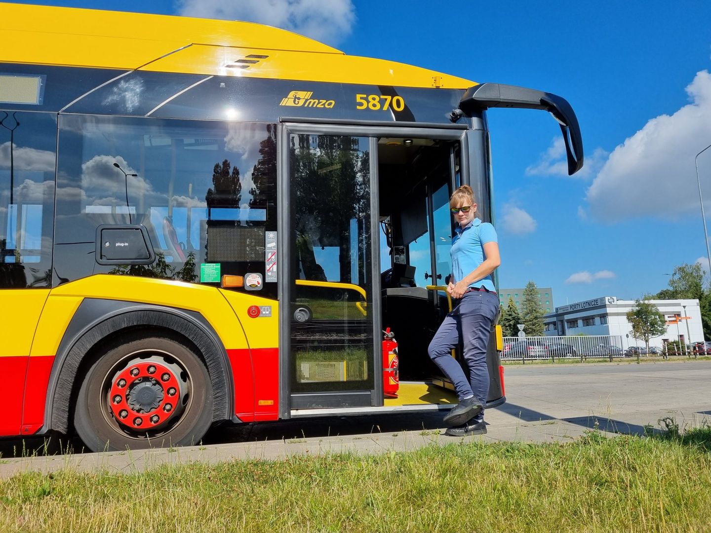 Kama - dziewczyna za kółkiem autobusu