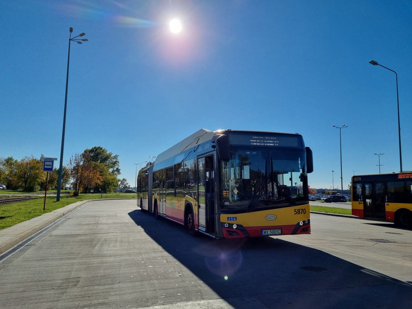 Kama - dziewczyna za kółkiem autobusu