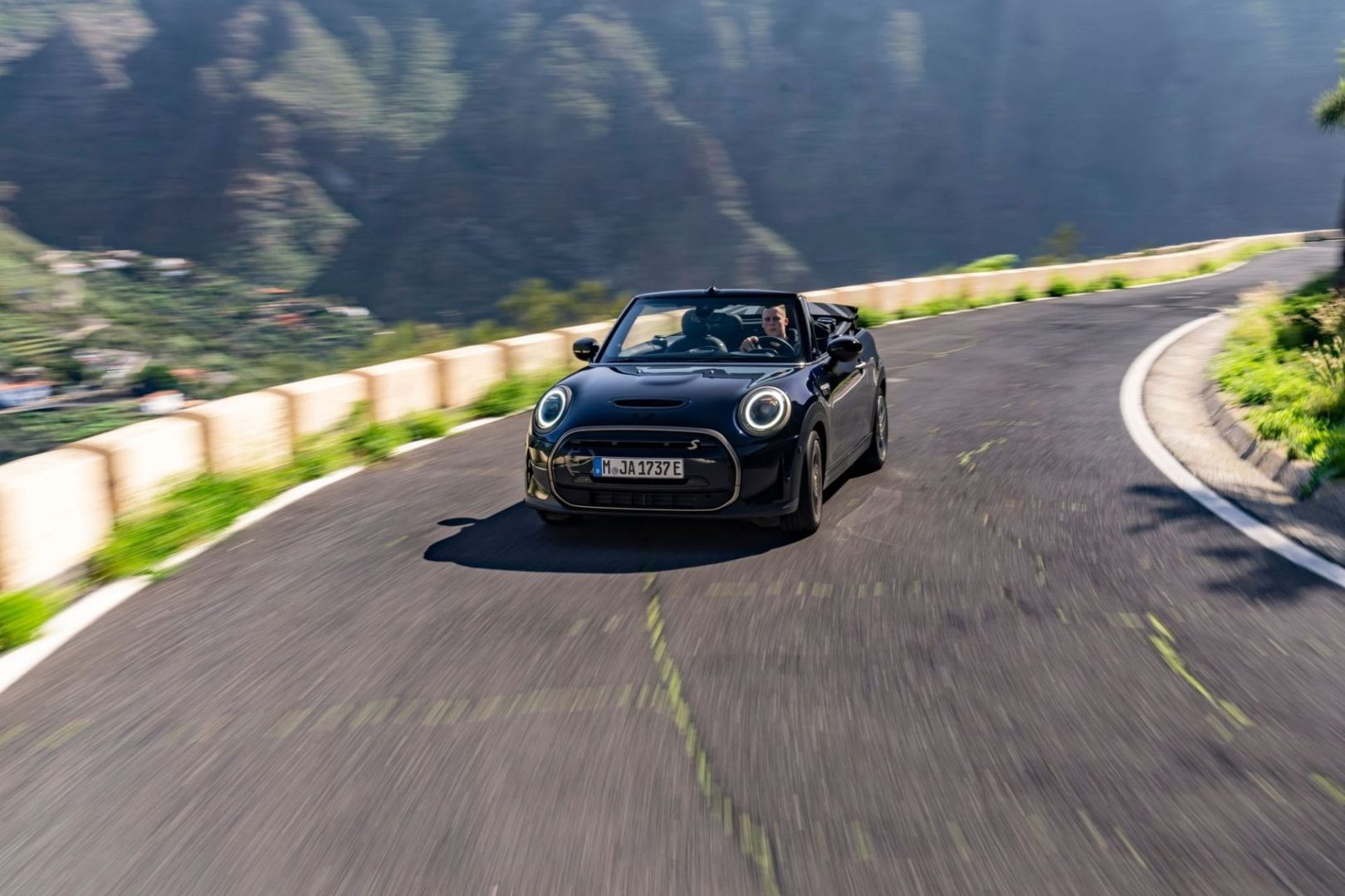 Mini Cooper SE Cabrio