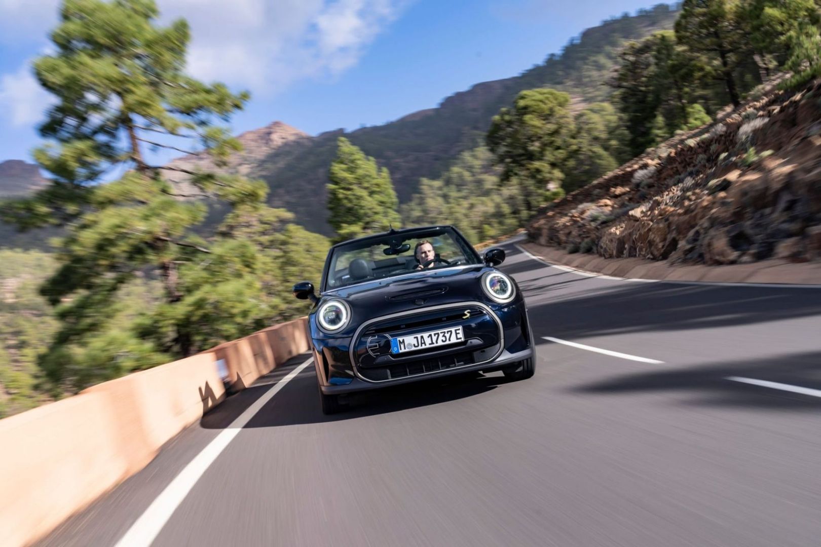 Mini Cooper SE Cabrio