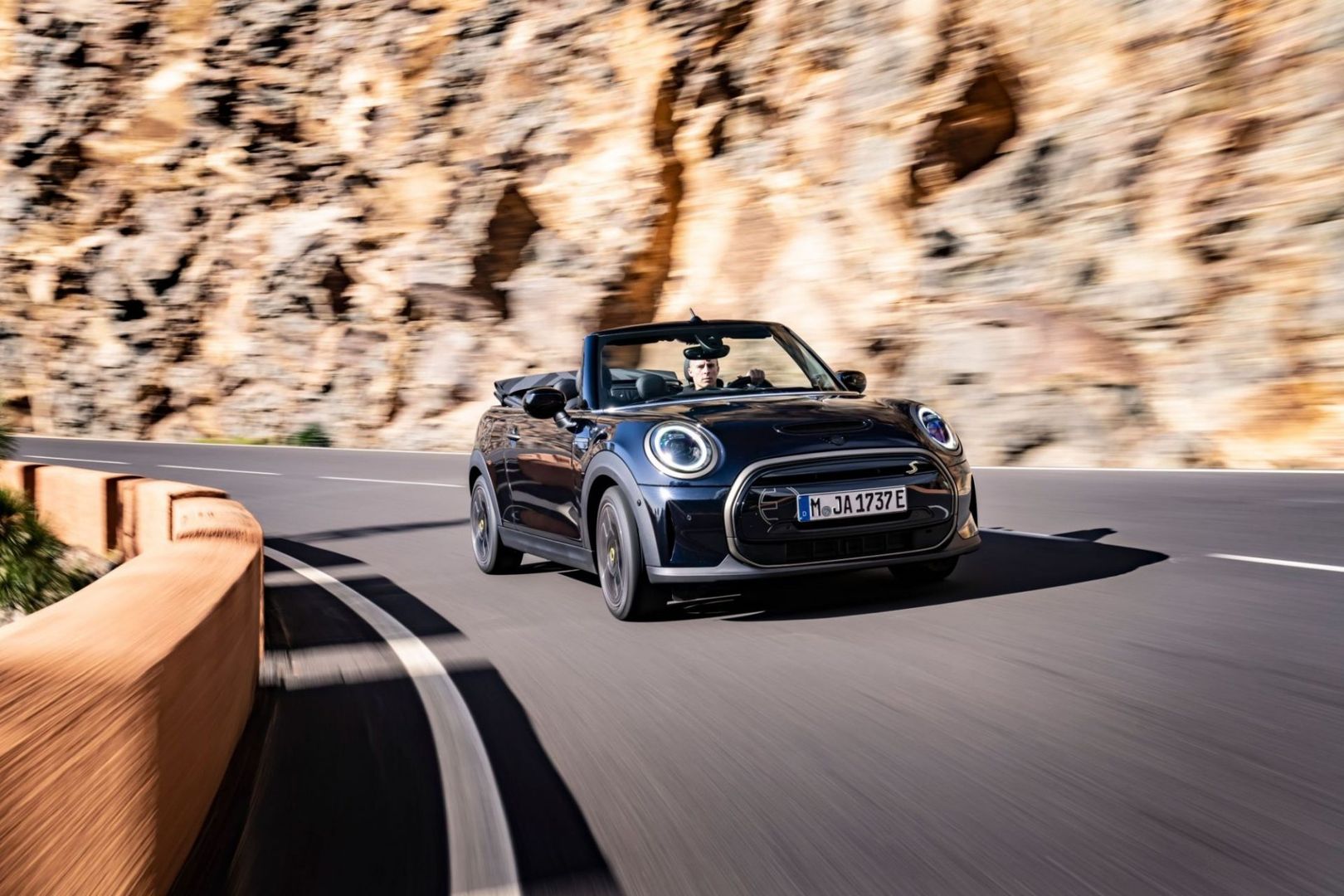 Mini Cooper SE Cabrio