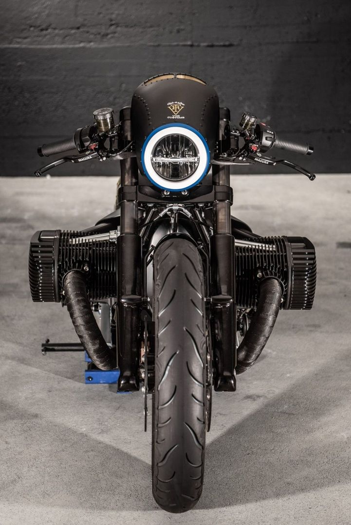 BMW R18 Iron Annie