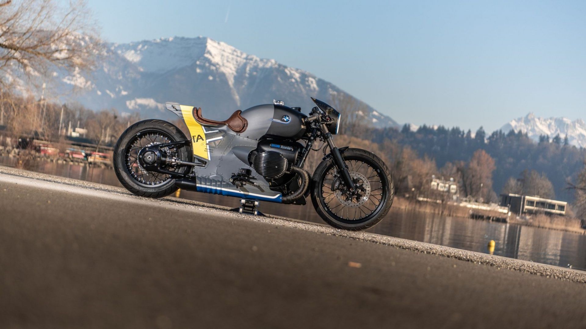 BMW R18 Iron Annie