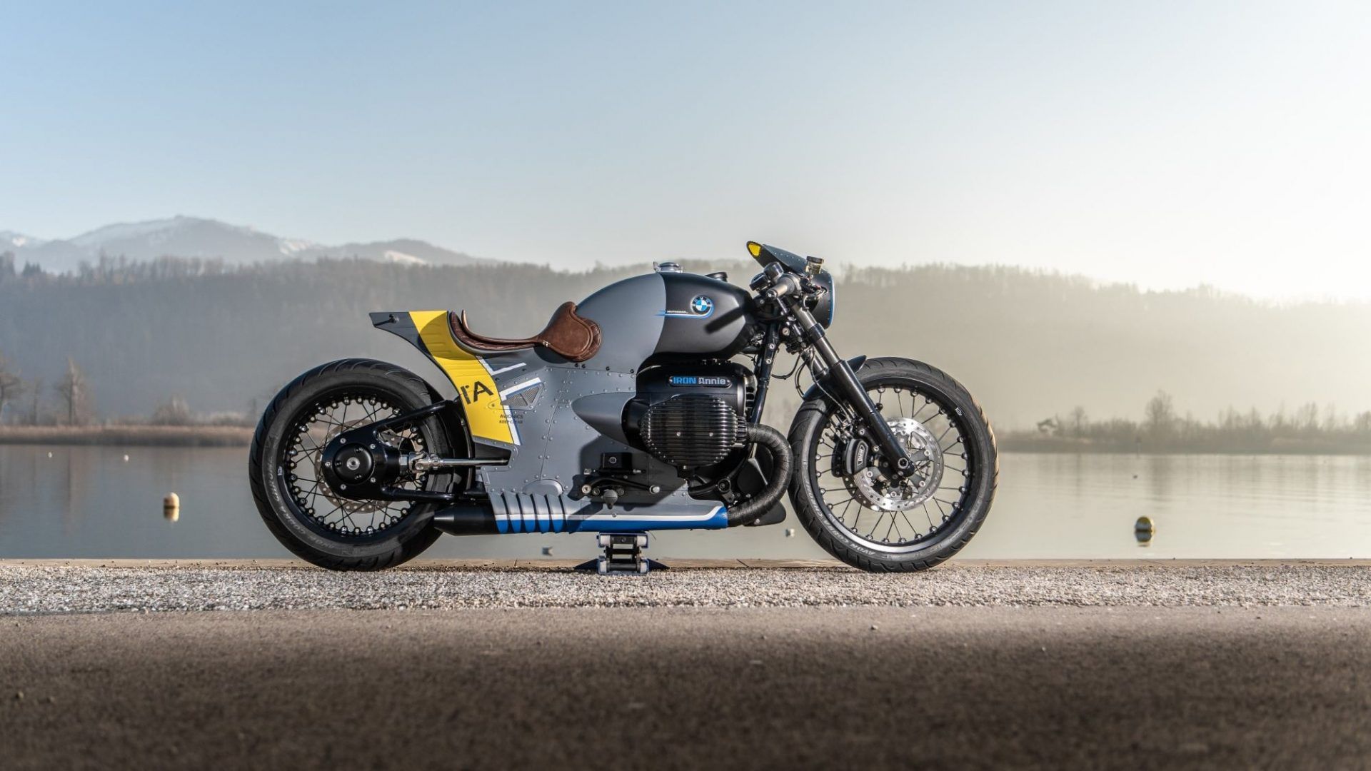 BMW R18 Iron Annie