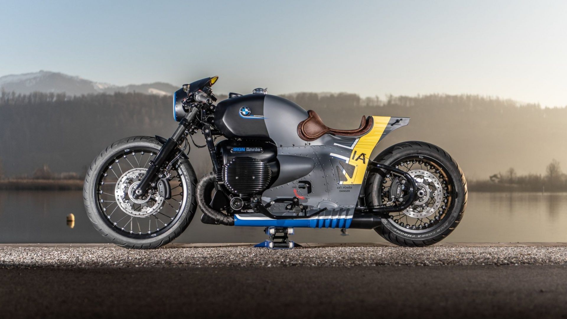 BMW R18 Iron Annie