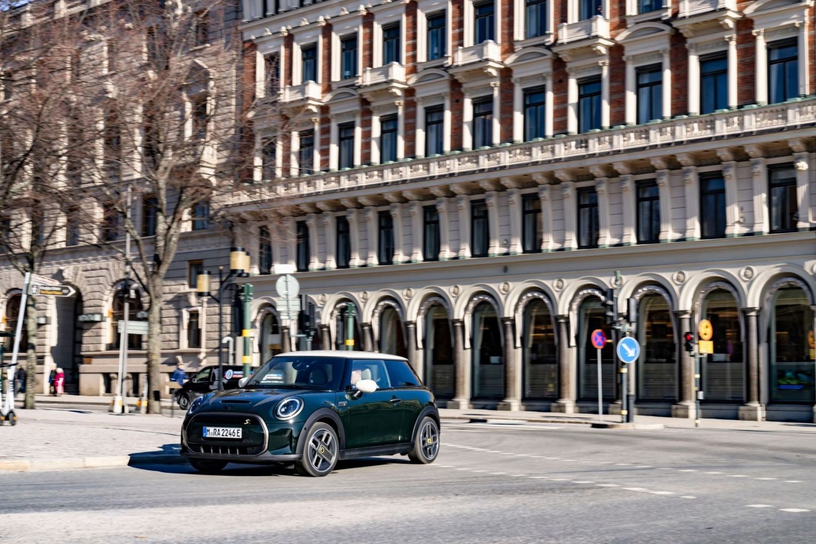 Mini Cooper SE Resolute Edition