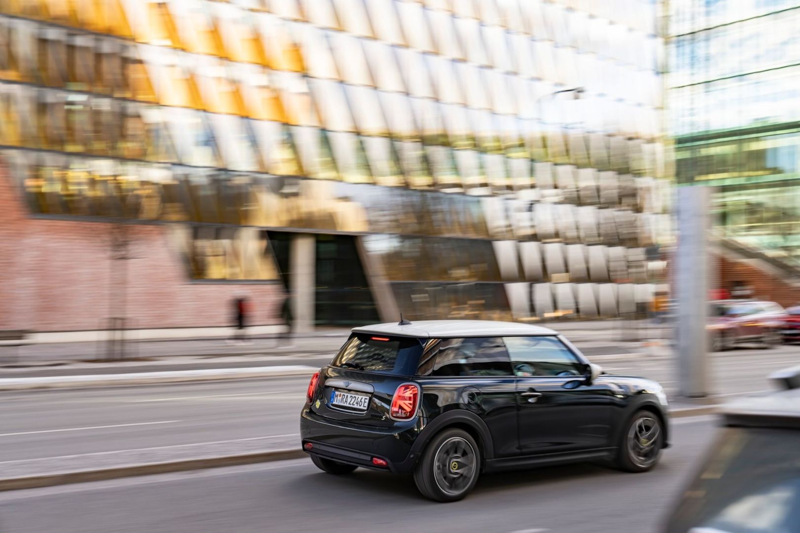 Mini Cooper SE Resolute Edition