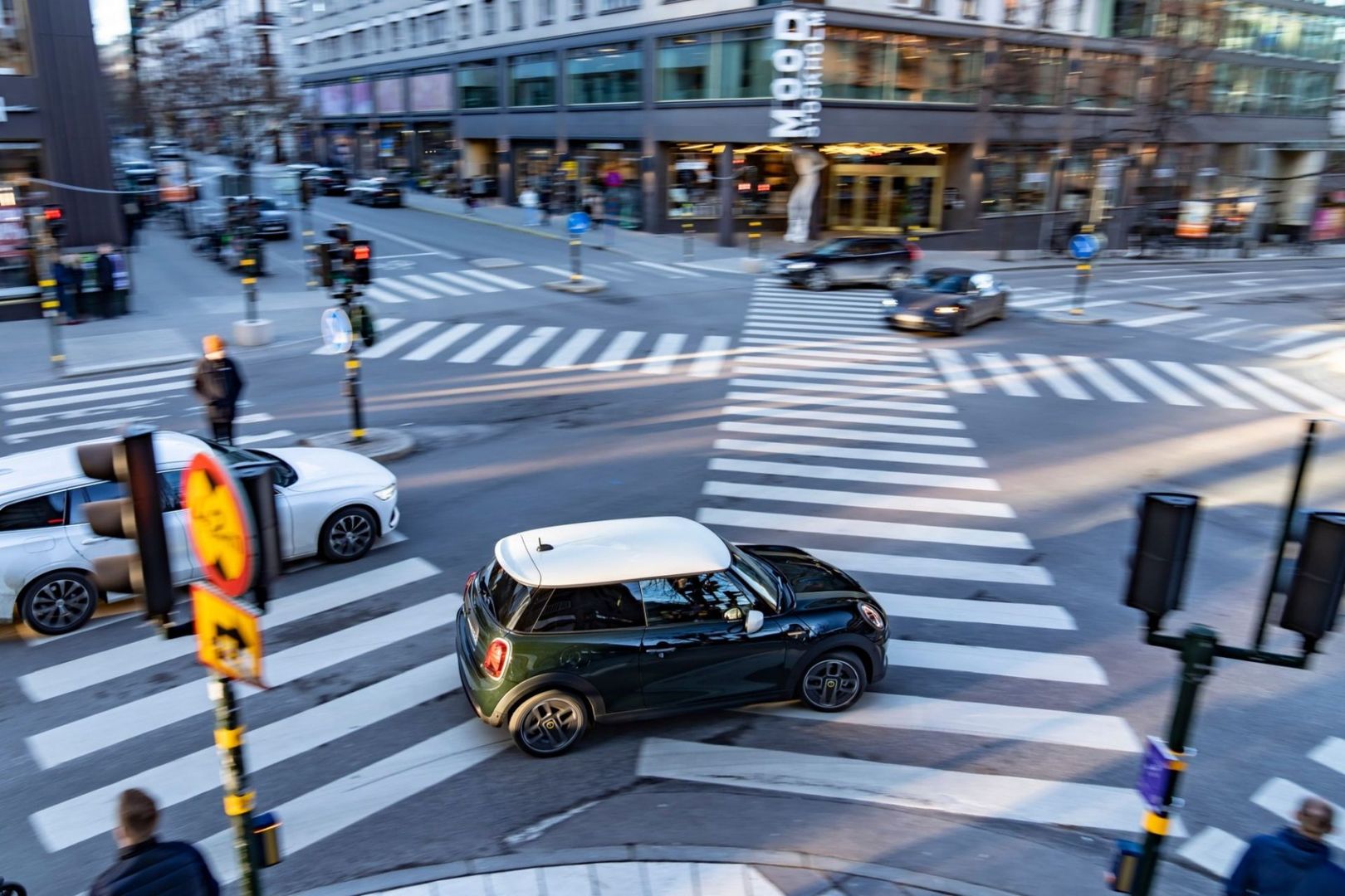 Mini Cooper SE Resolute Edition