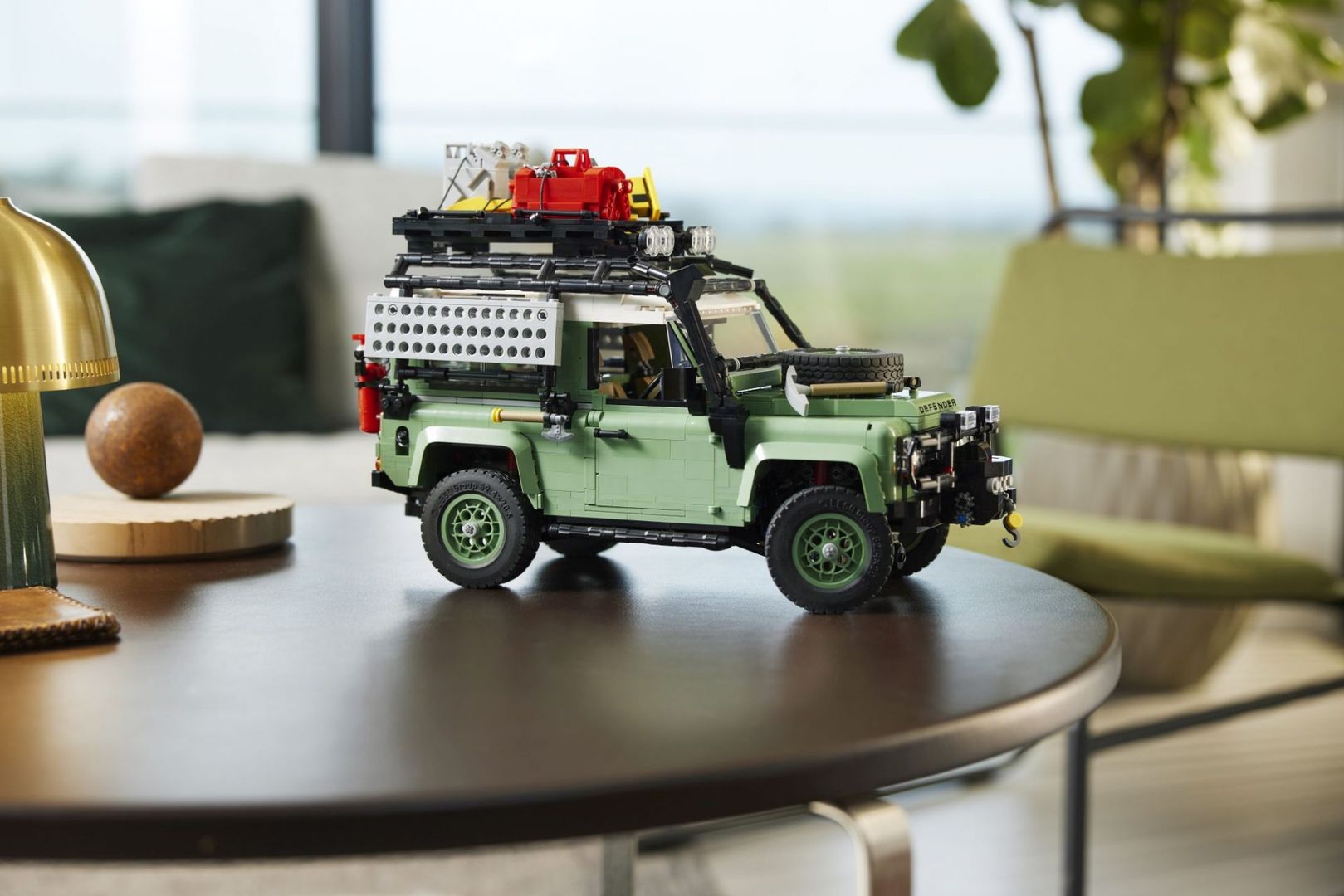 Land Rover Defender 90 z LEGO