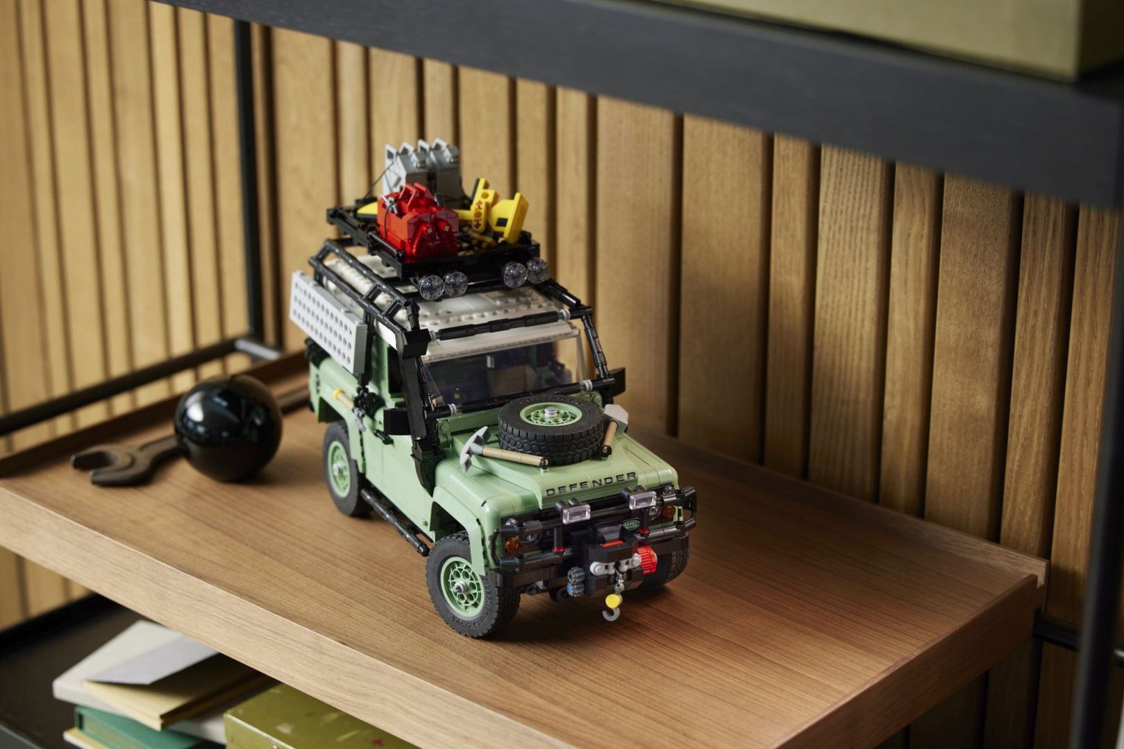 Land Rover Defender 90 z LEGO