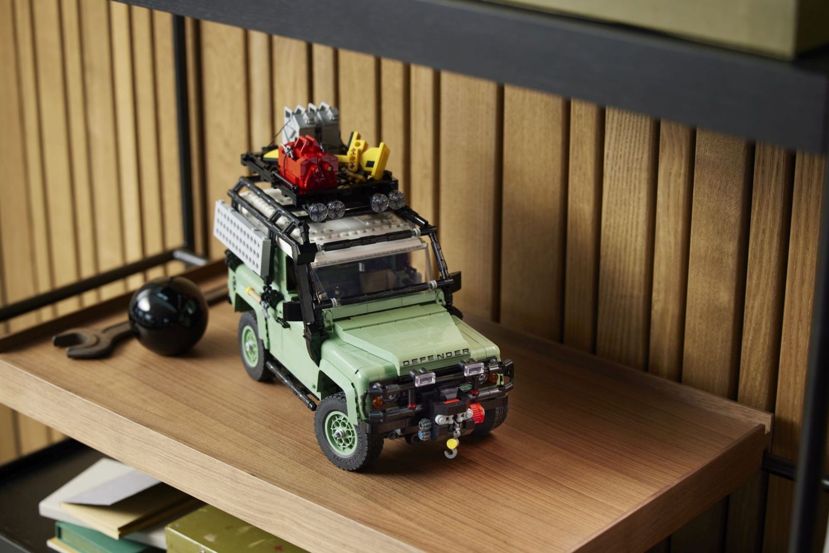 Land Rover Defender 90 z LEGO