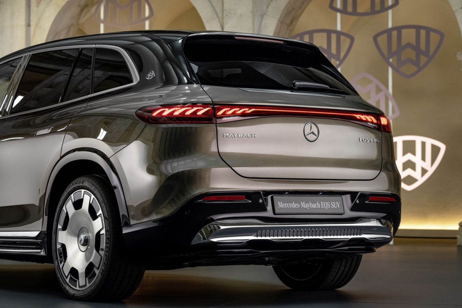 Mercedes-Maybach EQS SUV