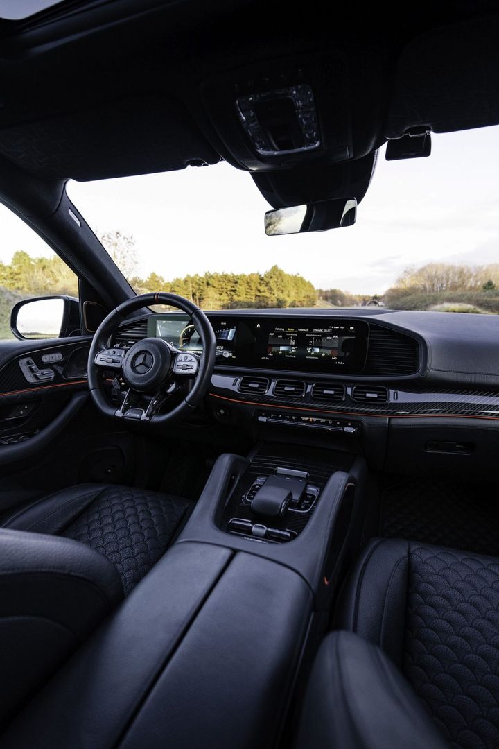 Brabus 900 Superblack