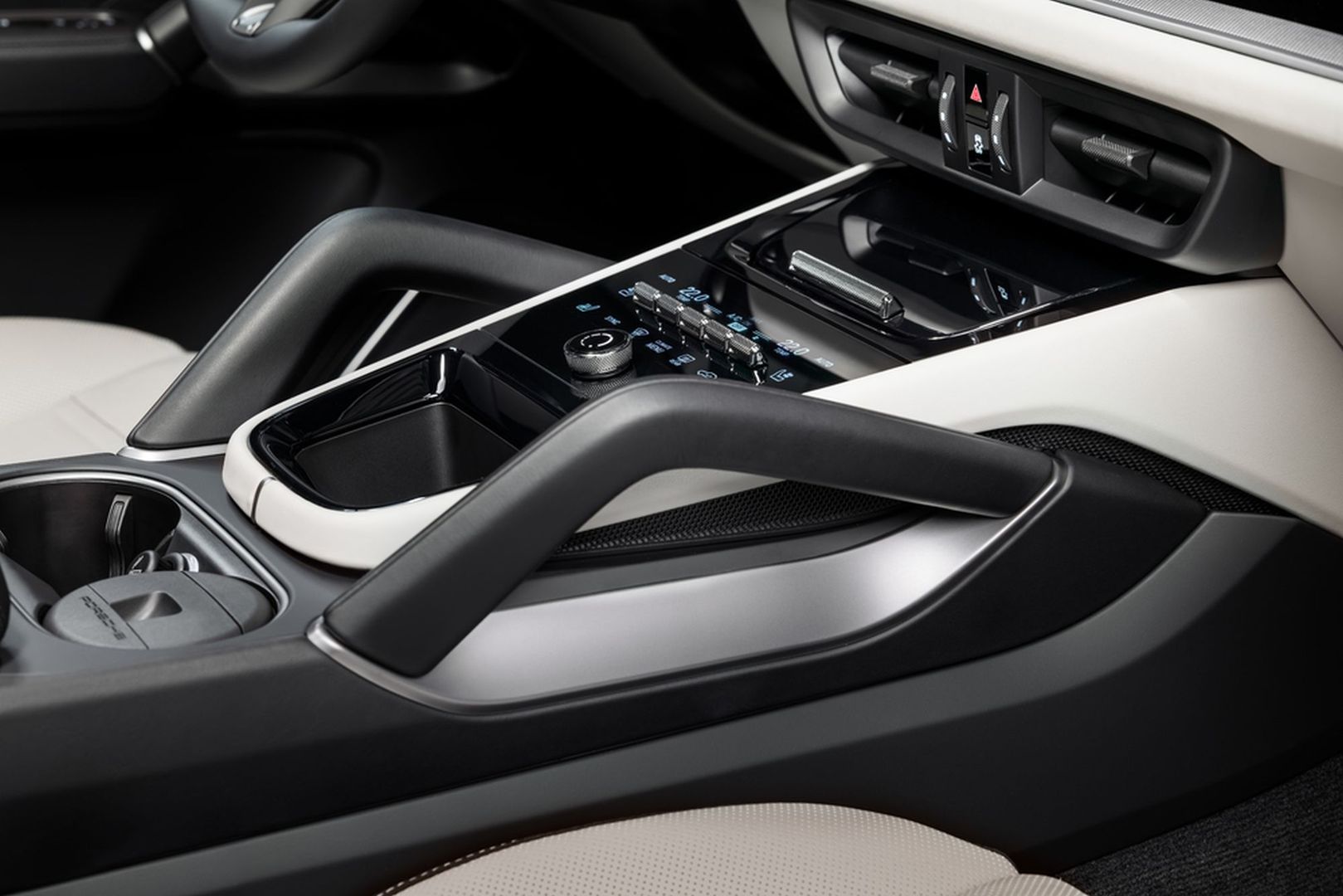 Kokpit Porsche Cayenne 2023
