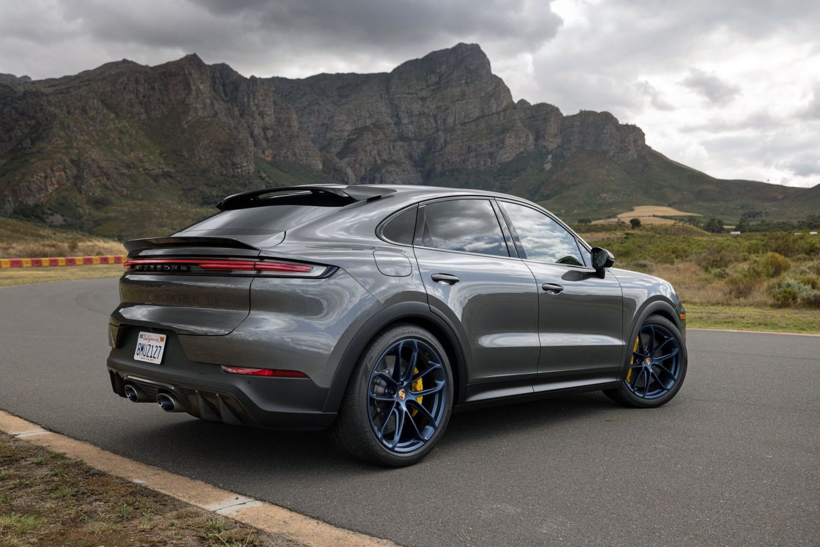 Porsche Cayenne 2023