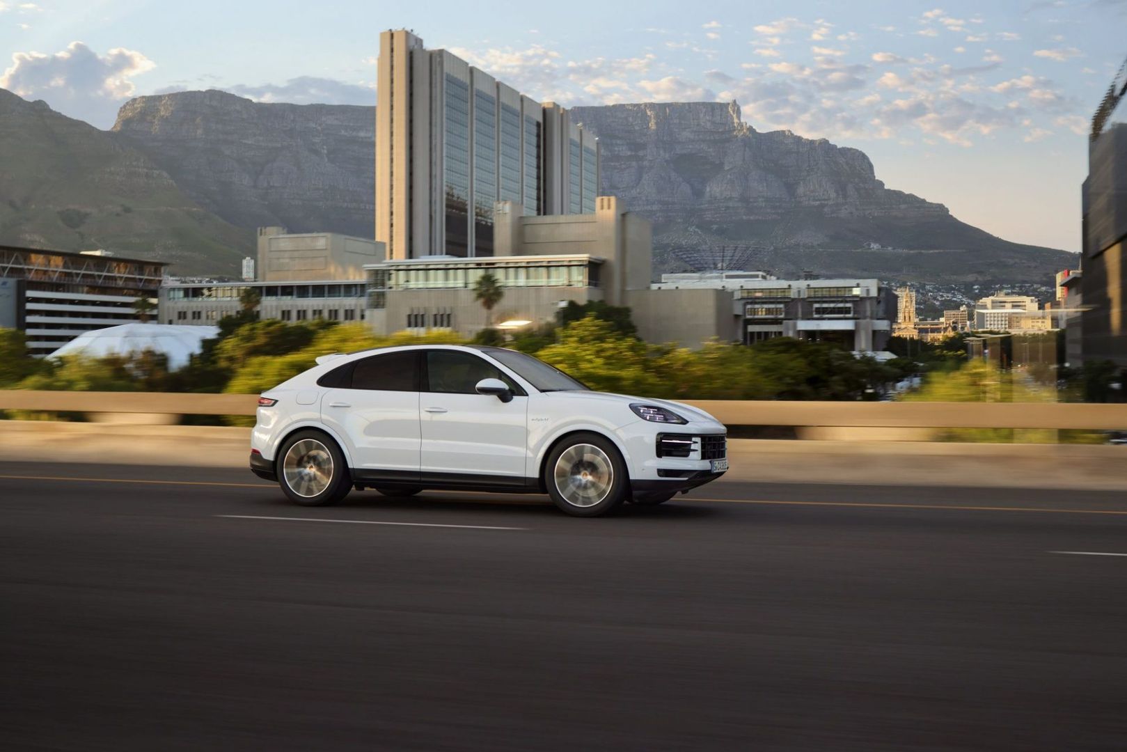 Porsche Cayenne 2023