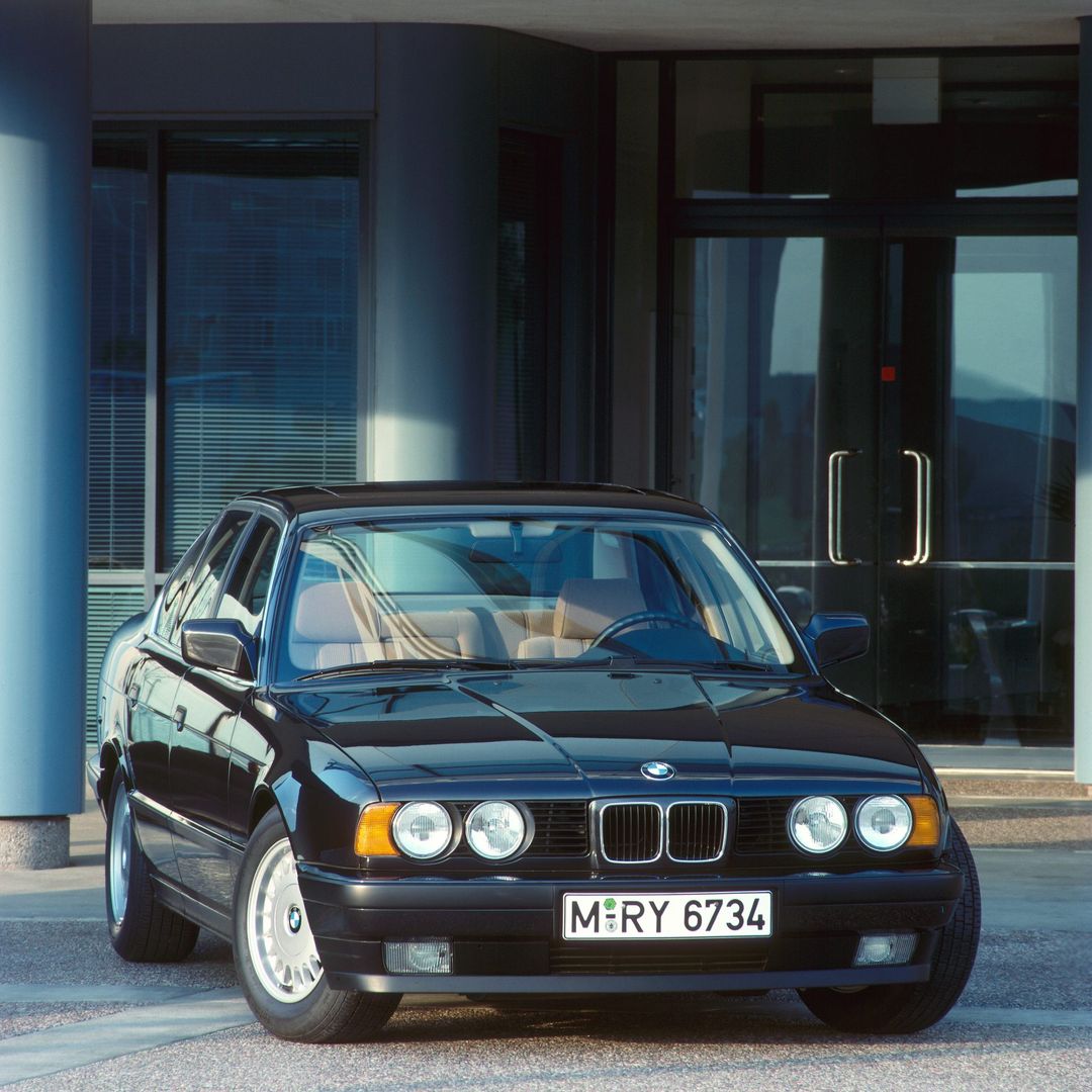 BMW 5 history