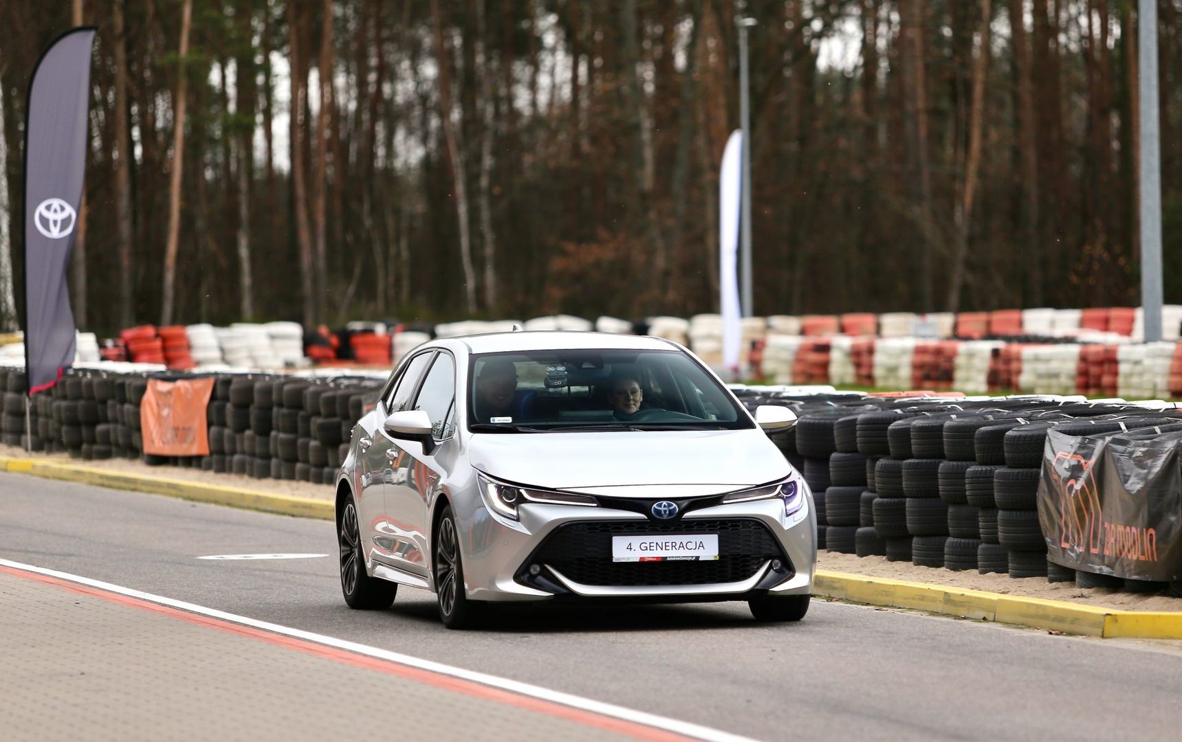 Toyota generacje hybryd