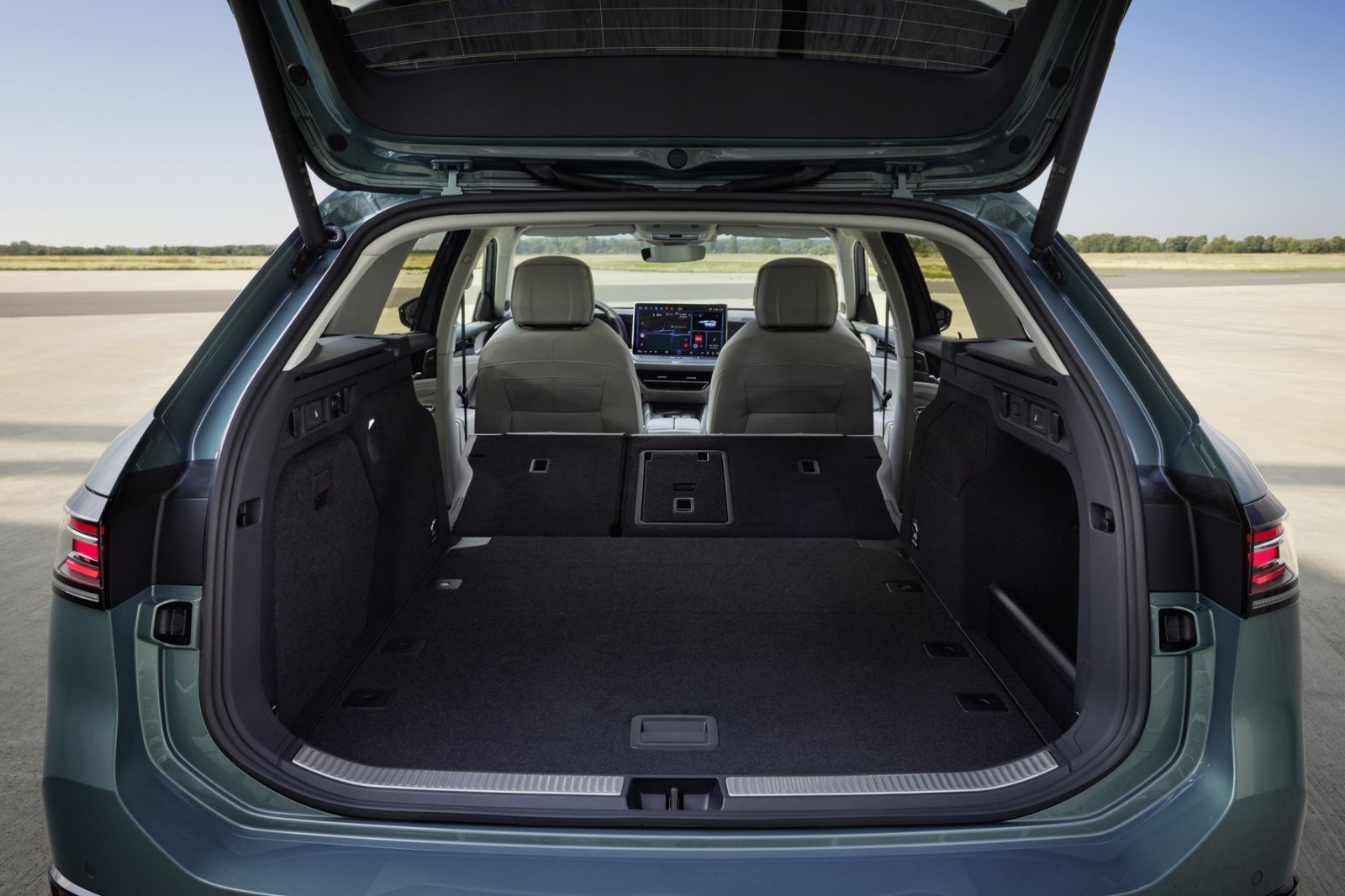 VW Passat B9 Variant 2024