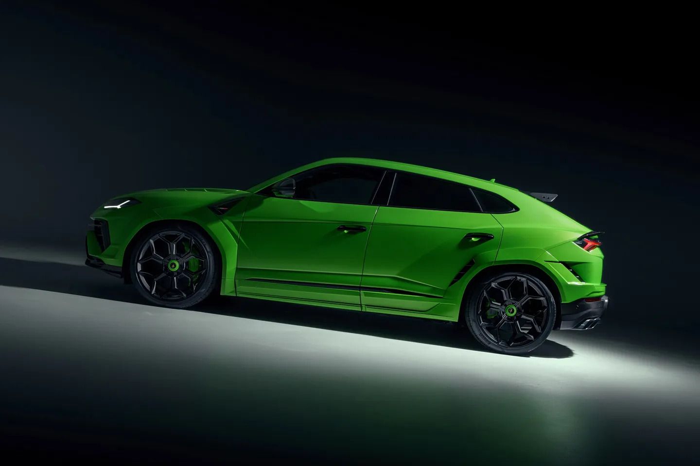 Novitec Lamborghini Urus Esteso 2024