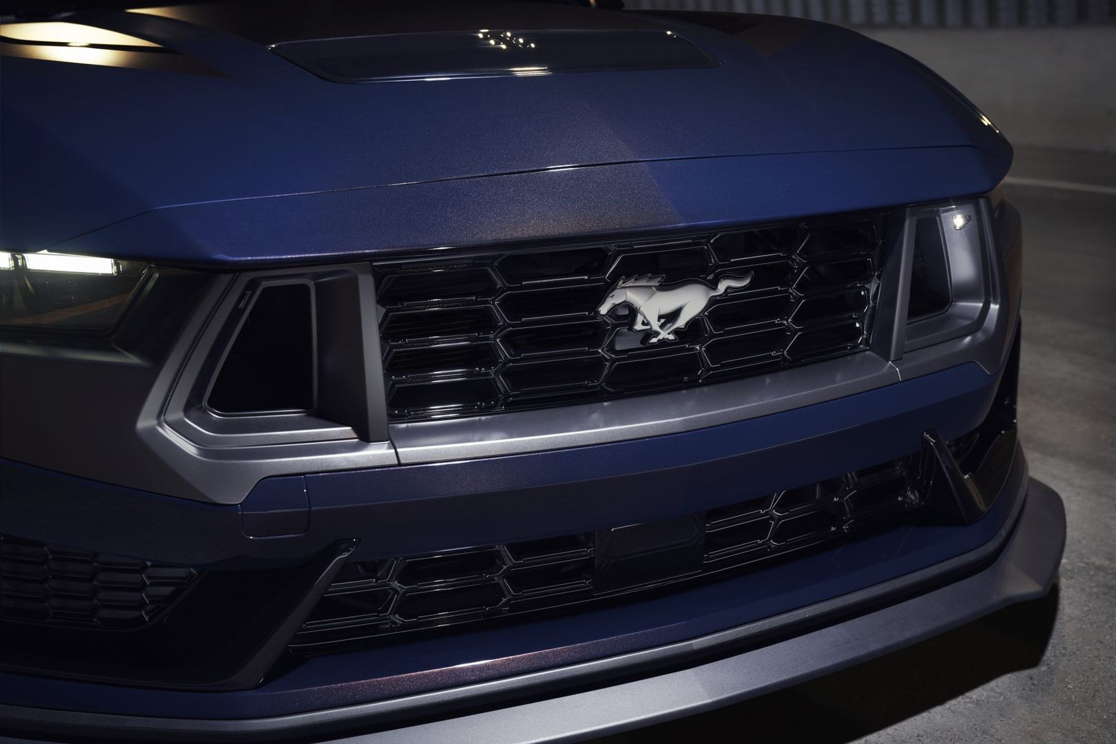 Nowy Ford Mustang Dark Horse 2024