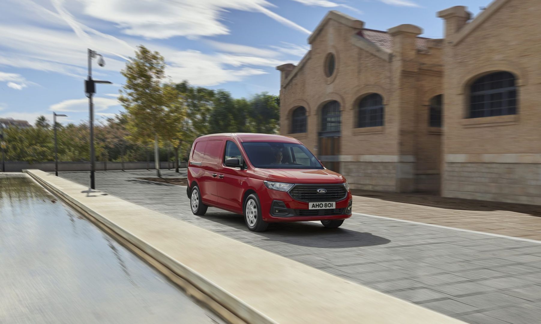 Nowy Ford Transit Connect PHEV 2024