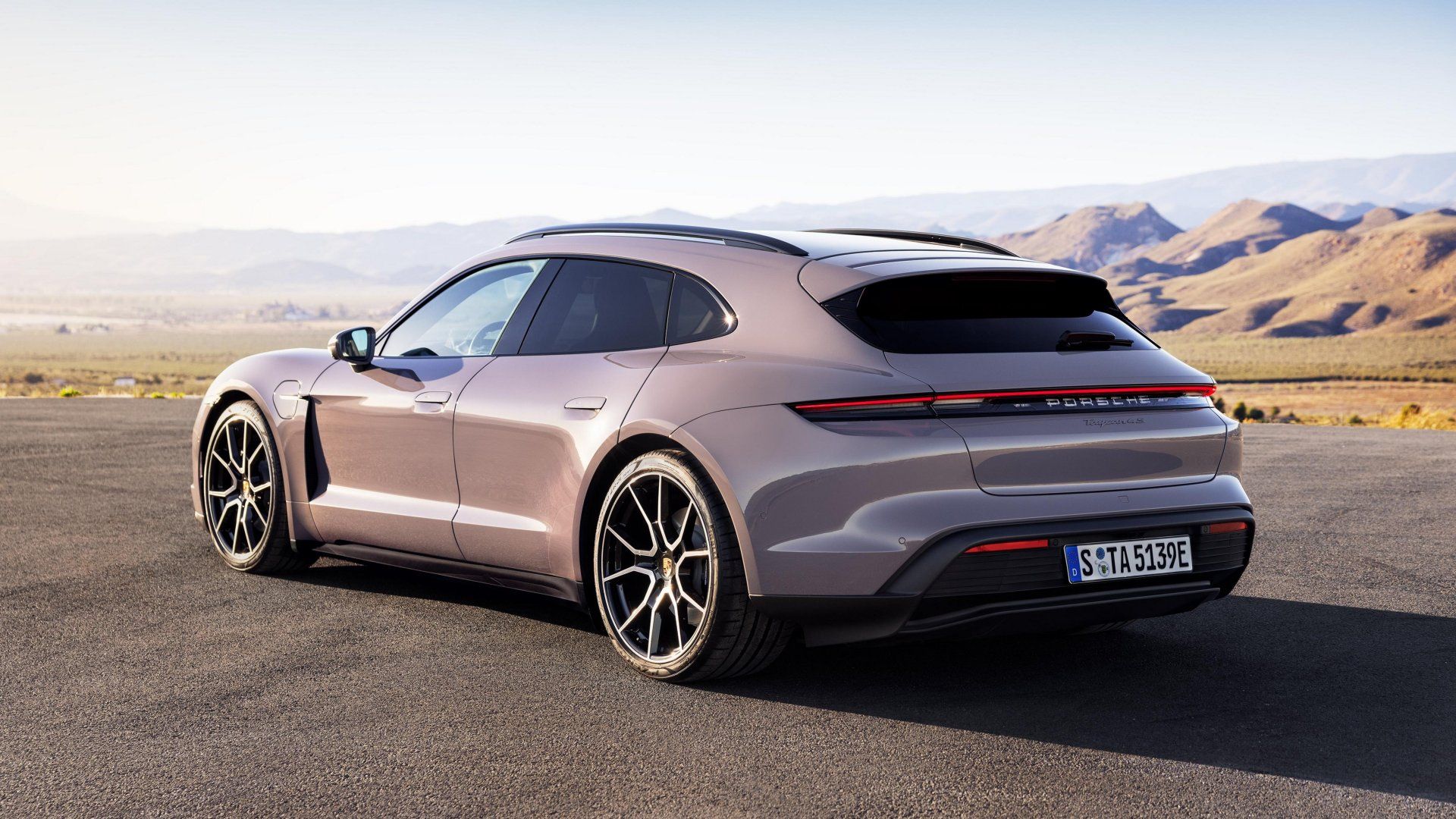 Nowe Porsche Taycan 2024