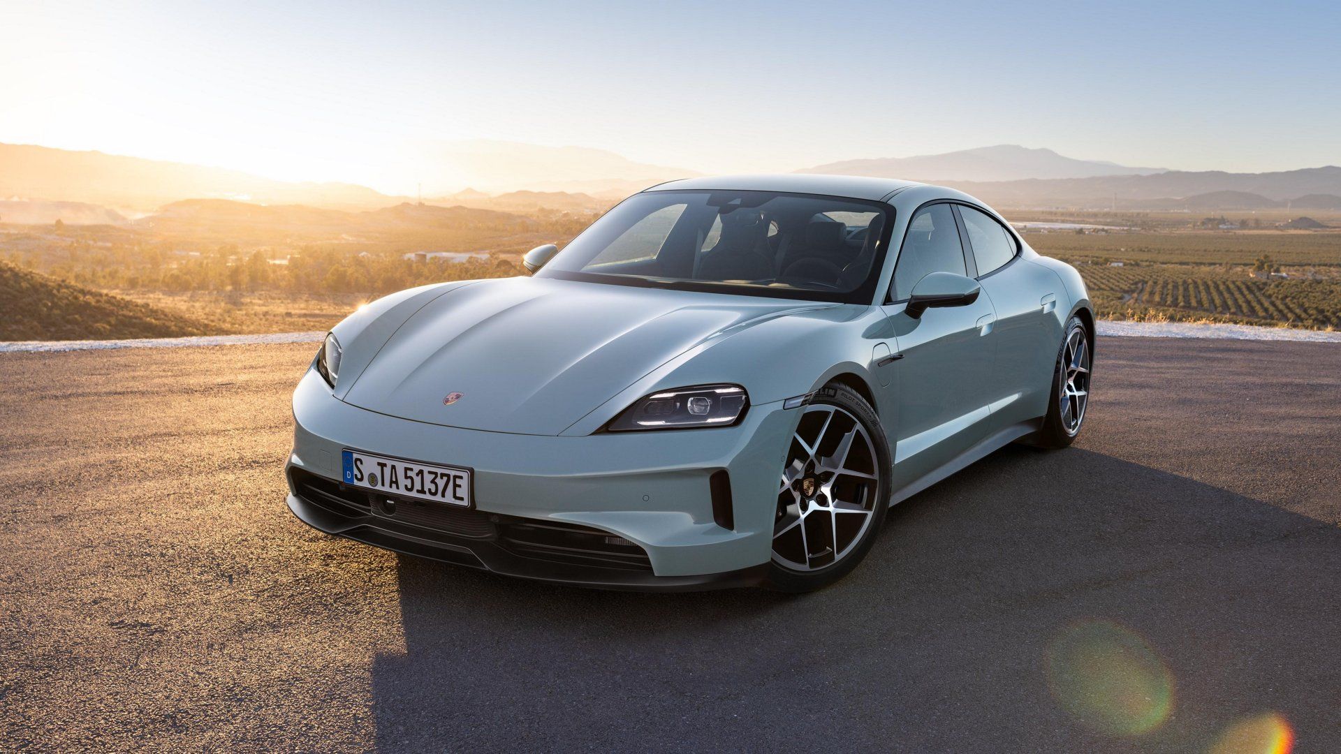 Nowe Porsche Taycan 2024