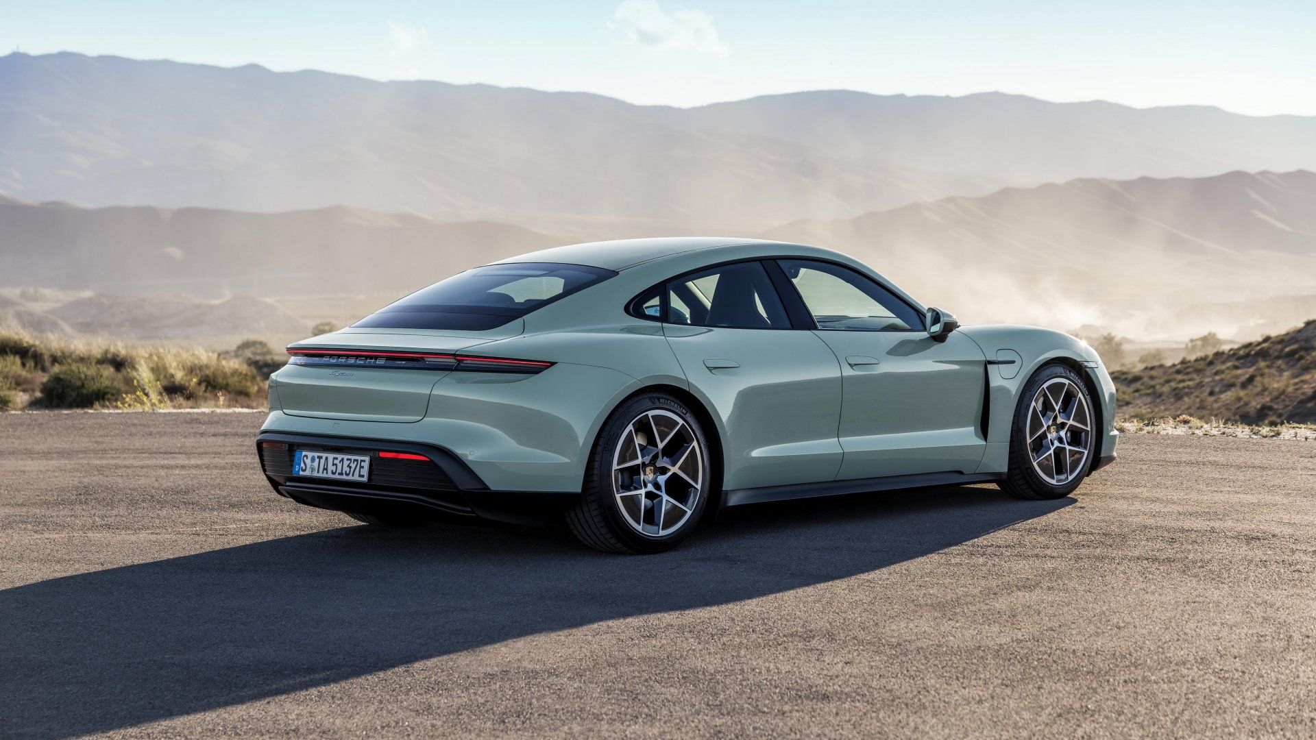 Nowe Porsche Taycan 2024