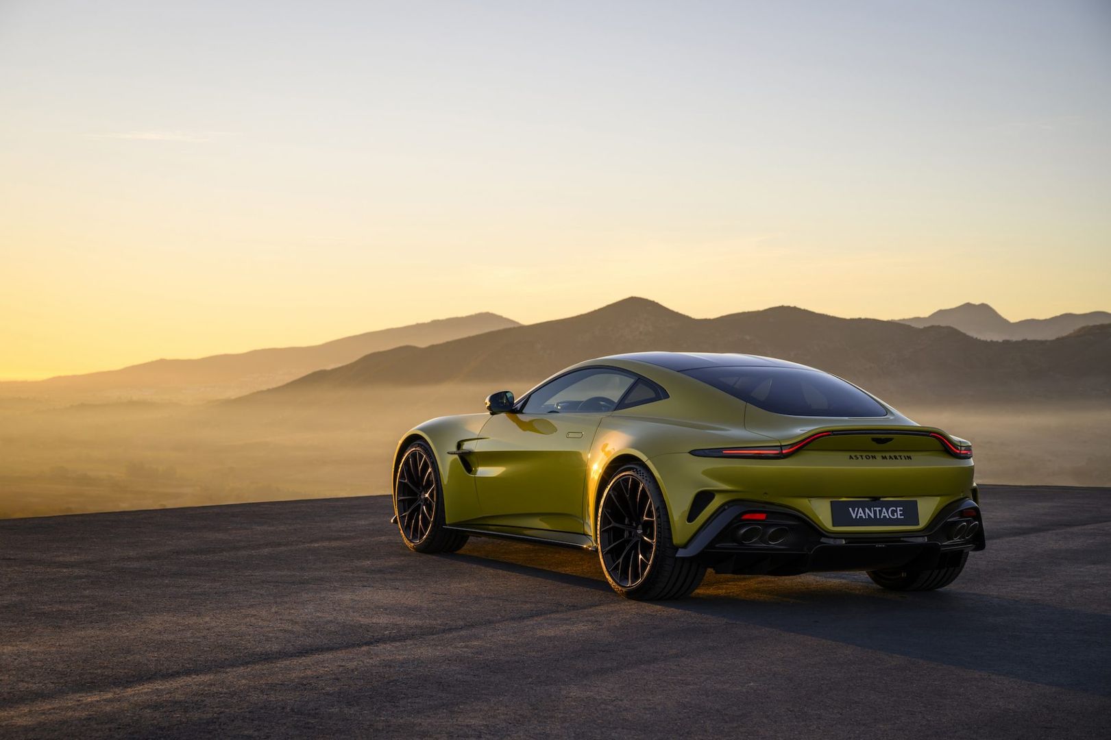 Nowy Aston Martin Vantage 2024