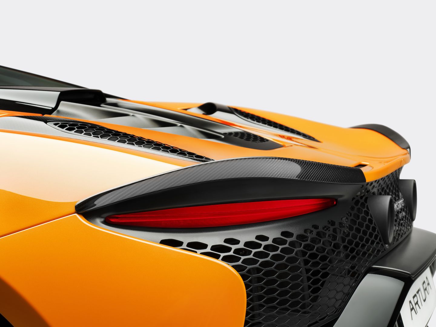 Nowy McLaren Artura Spider 2025