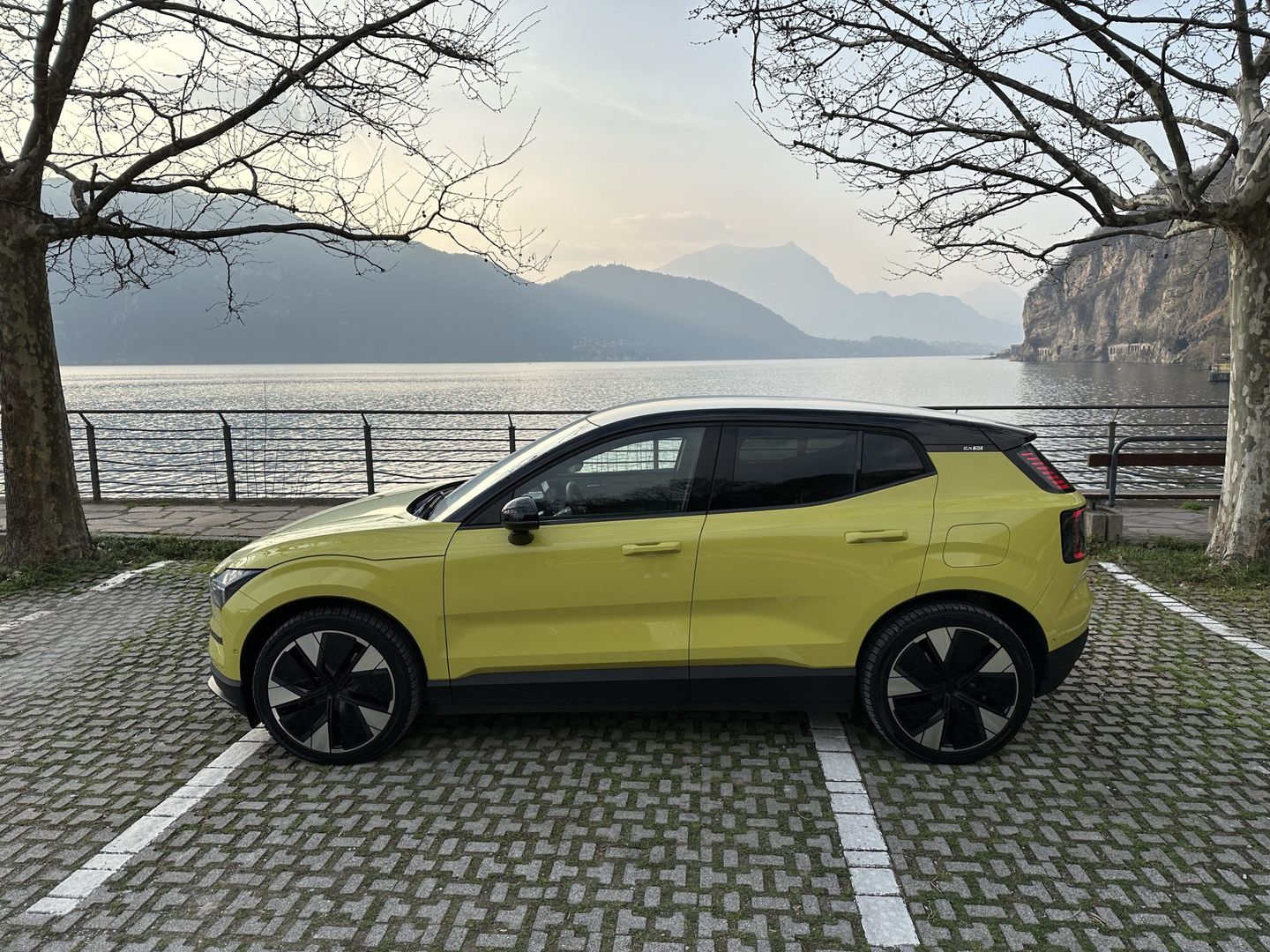 Volvo EX30