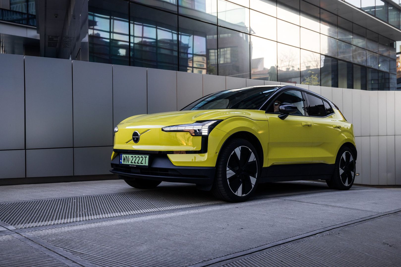 Volvo EX30 Moss Yellow