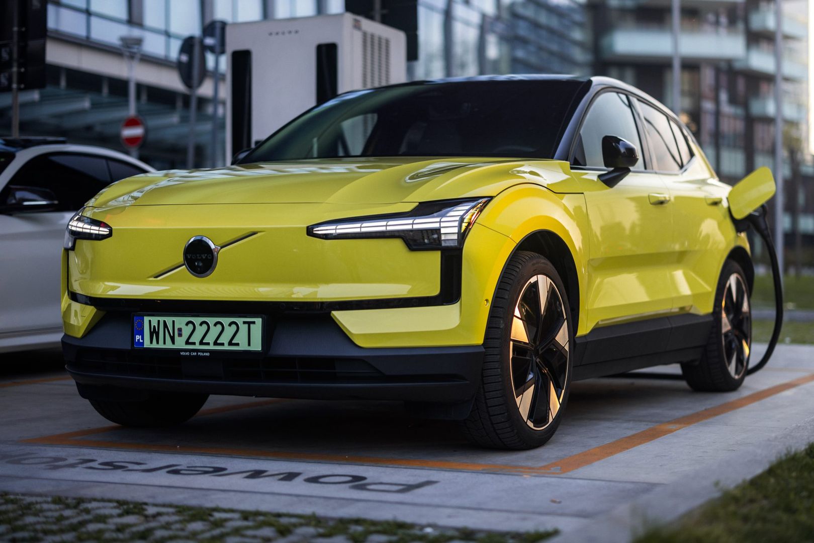 Volvo EX30 Moss Yellow
