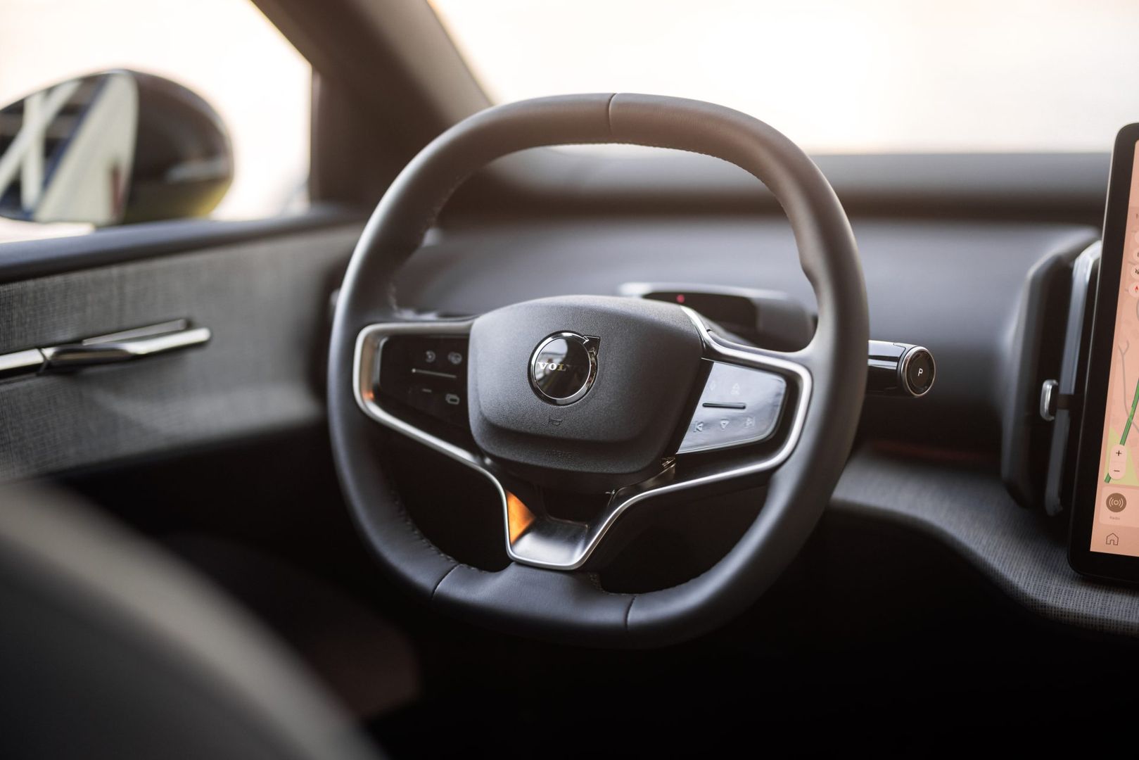 Volvo EX30 Moss Yellow