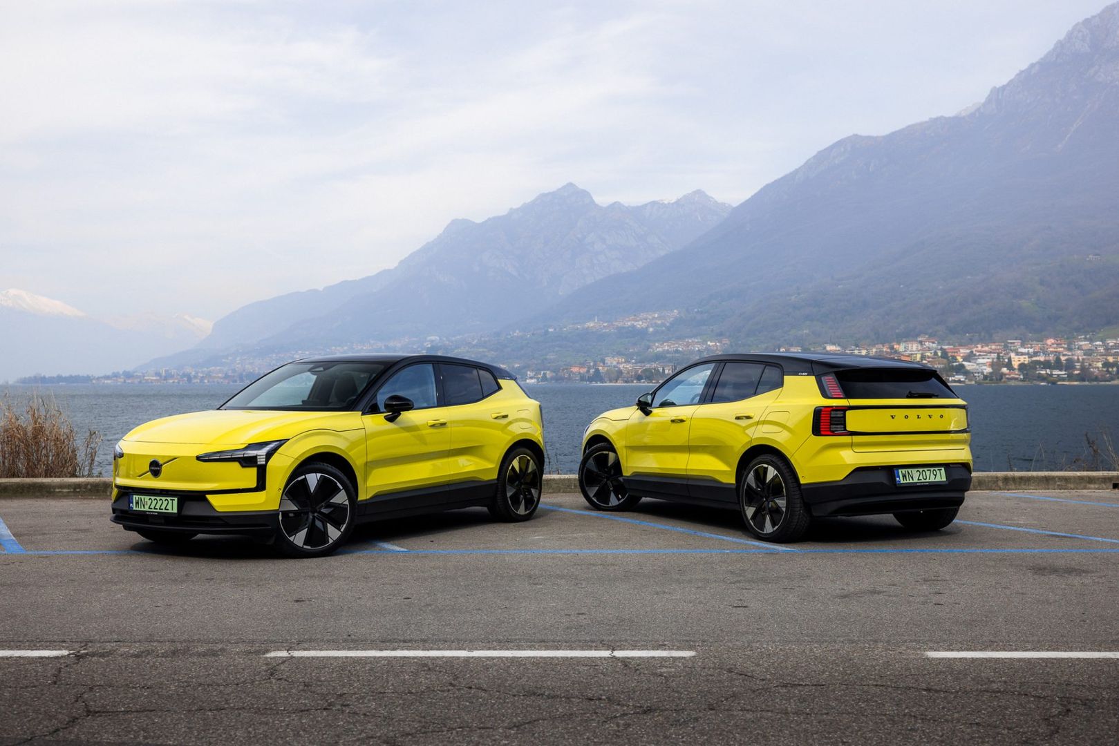 Volvo EX30 Moss Yellow