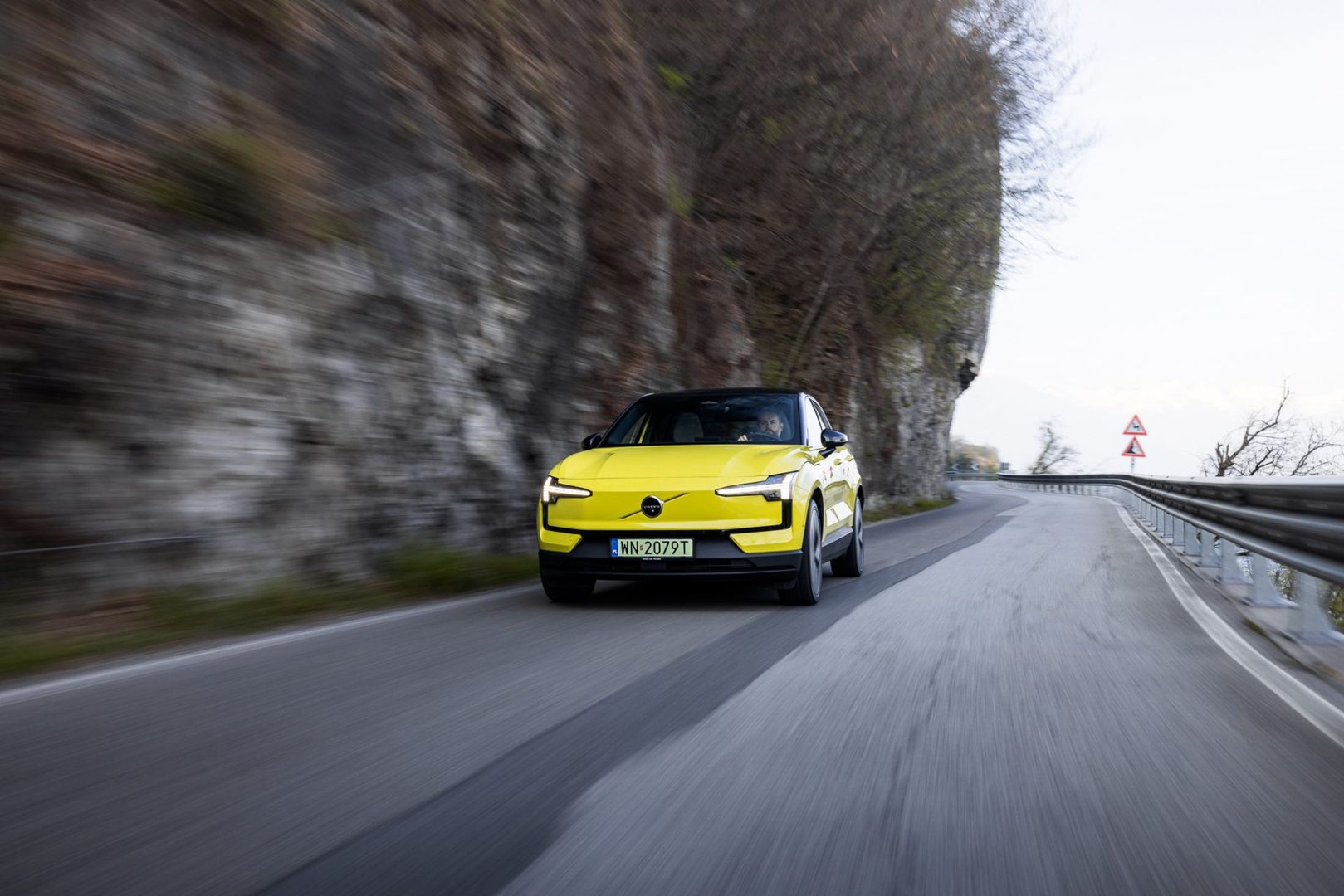 Volvo EX30 Moss Yellow