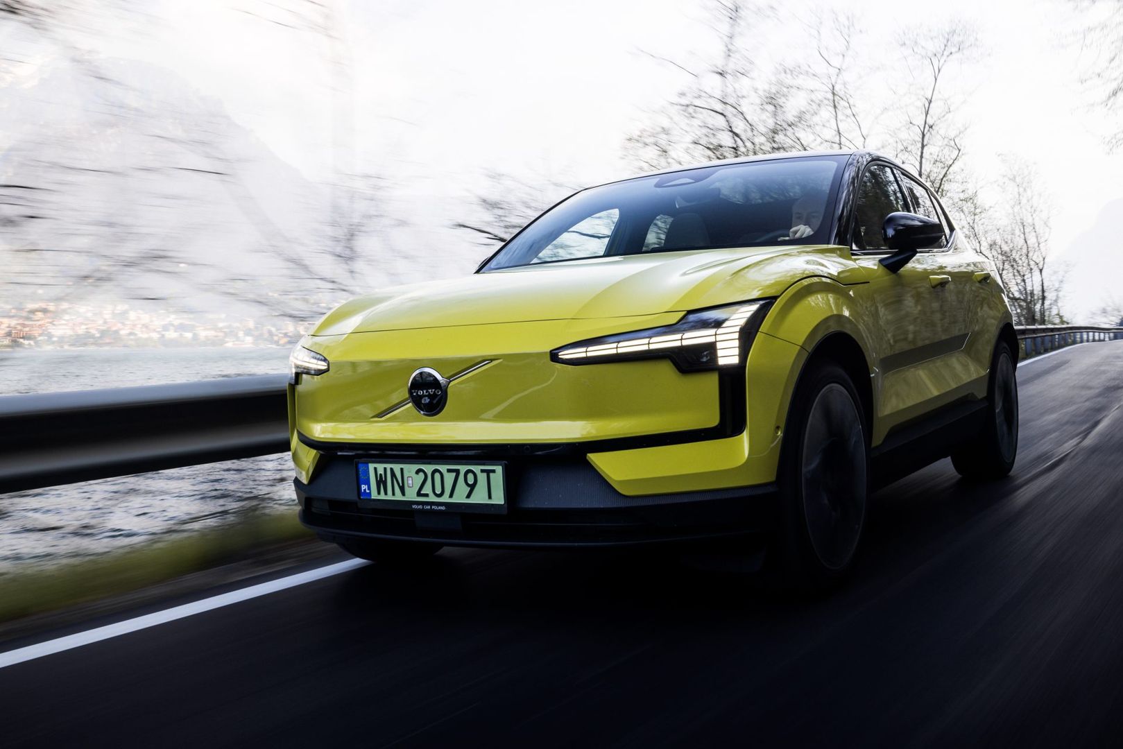Volvo EX30 Moss Yellow