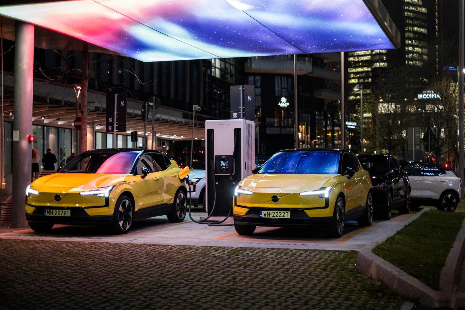 Volvo EX30 Moss Yellow