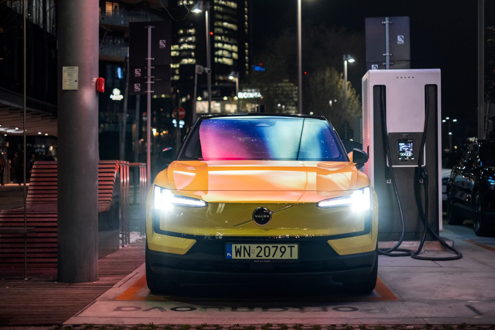 Volvo EX30 Moss Yellow