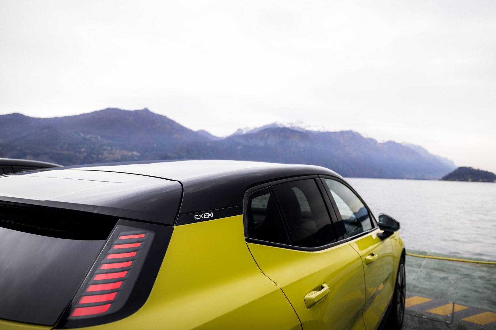 Volvo EX30 Moss Yellow