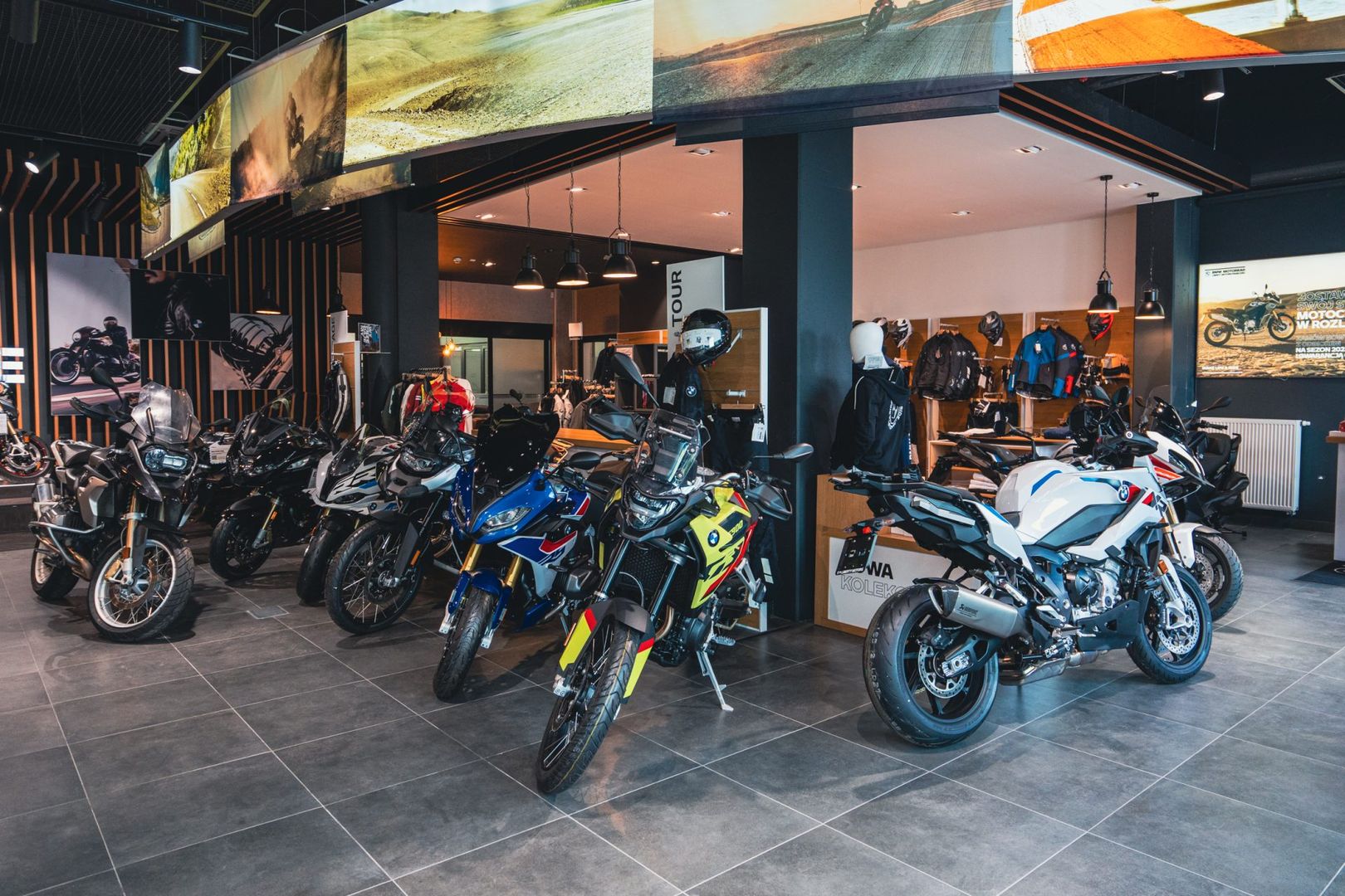 Liberty Motors